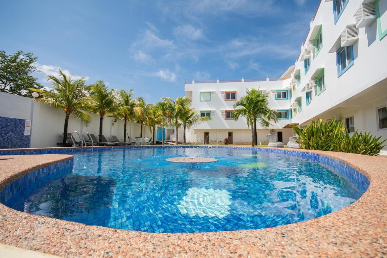 โบราไกย์ โคโค่ รีสอร์ต Hotel Manoc-Manoc ภายนอก รูปภาพ