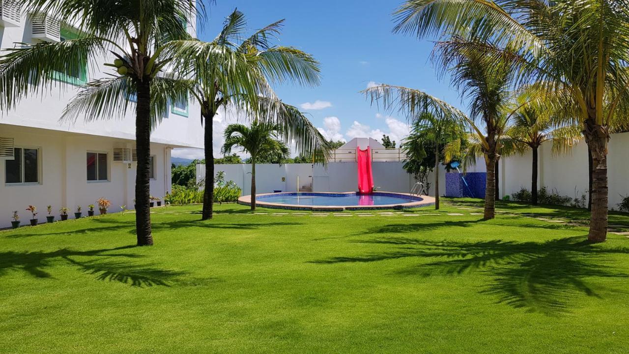 โบราไกย์ โคโค่ รีสอร์ต Hotel Manoc-Manoc ภายนอก รูปภาพ